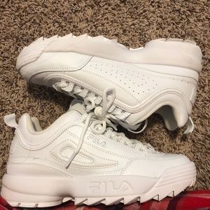 White Fila chunky shoes